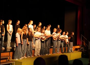 5 Chöre, 3 Schulen – 150 Stimmen